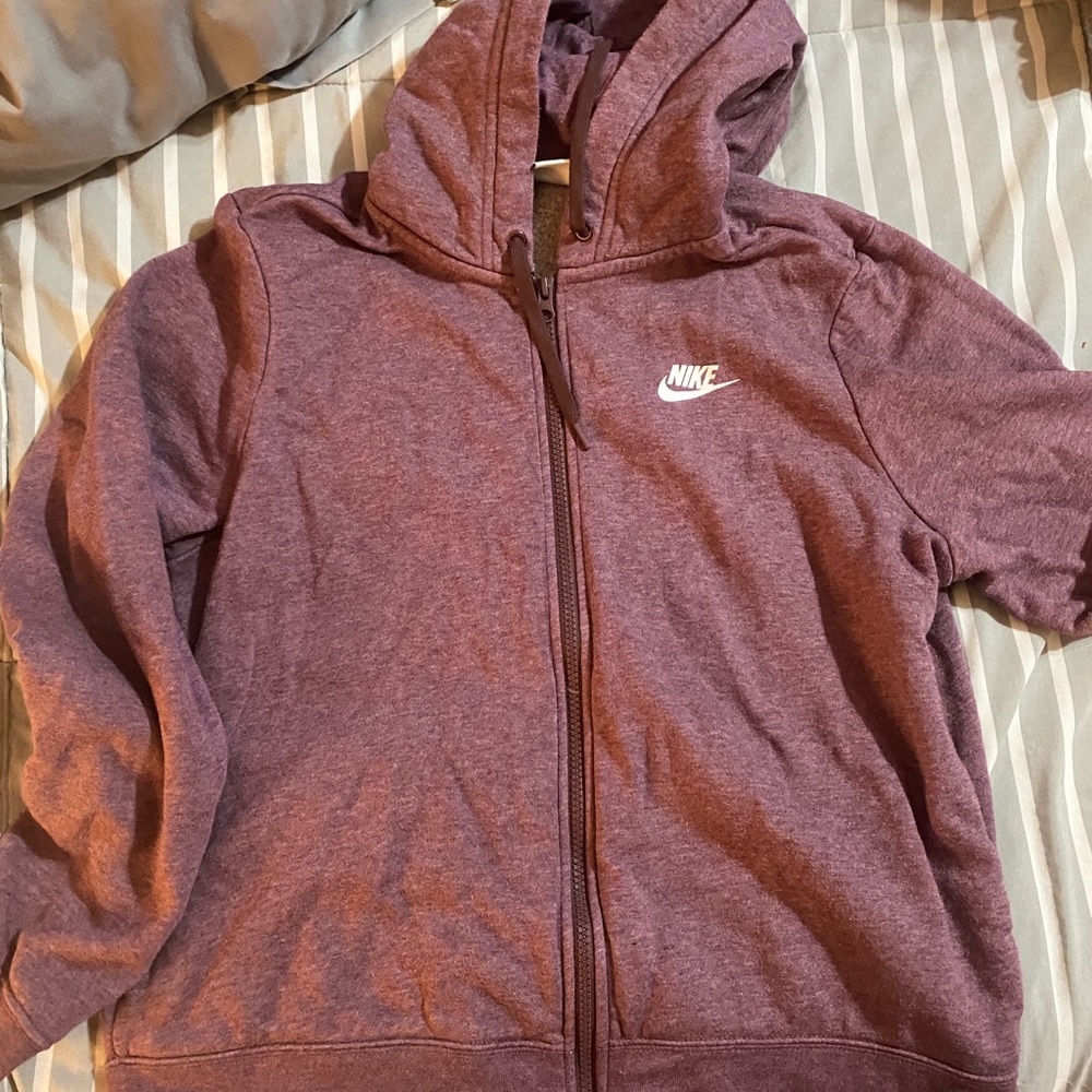 Mauve Nike sweater Size Medium